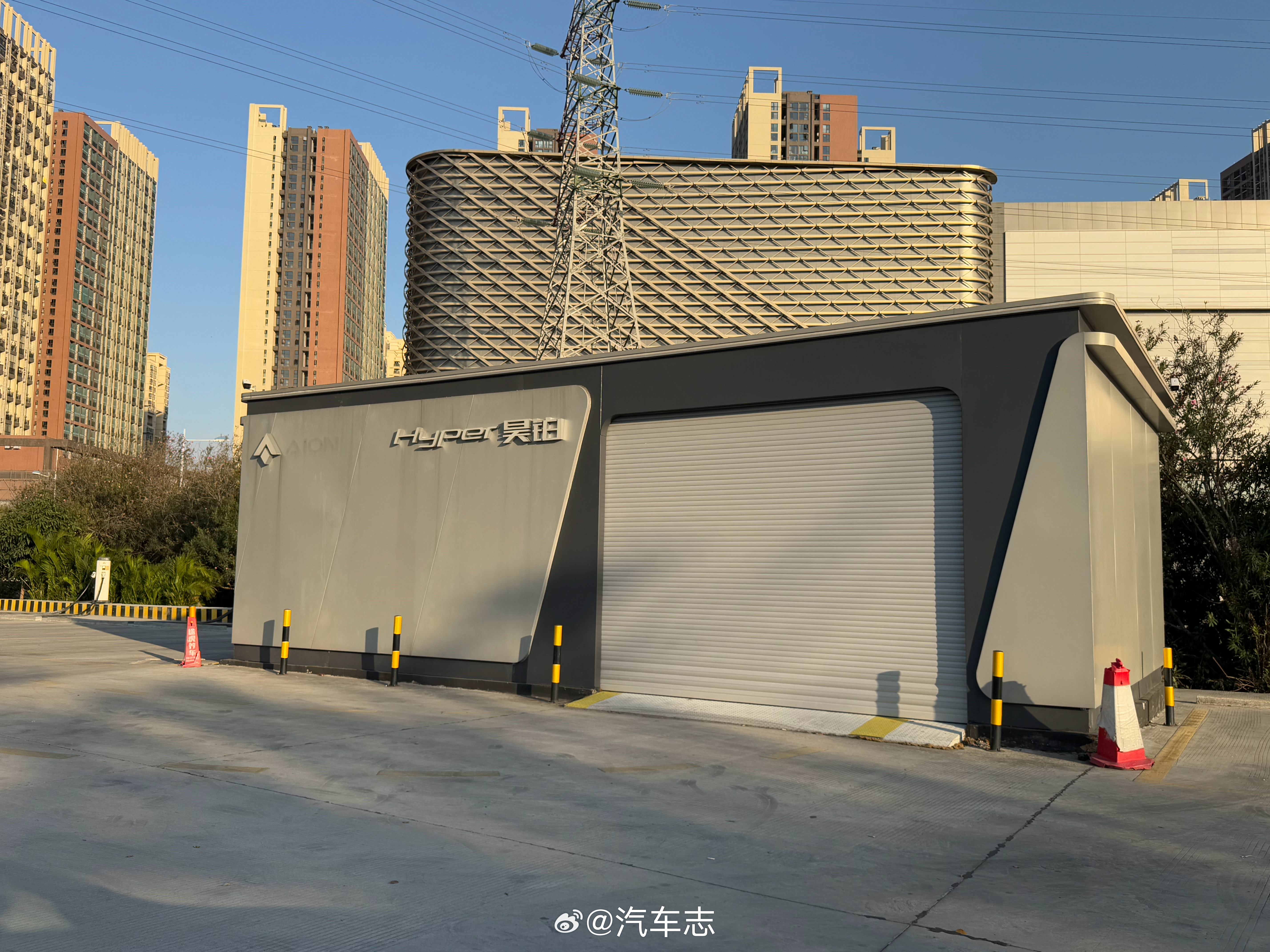 昊铂还有换电站？第一次见[思考][思考] 