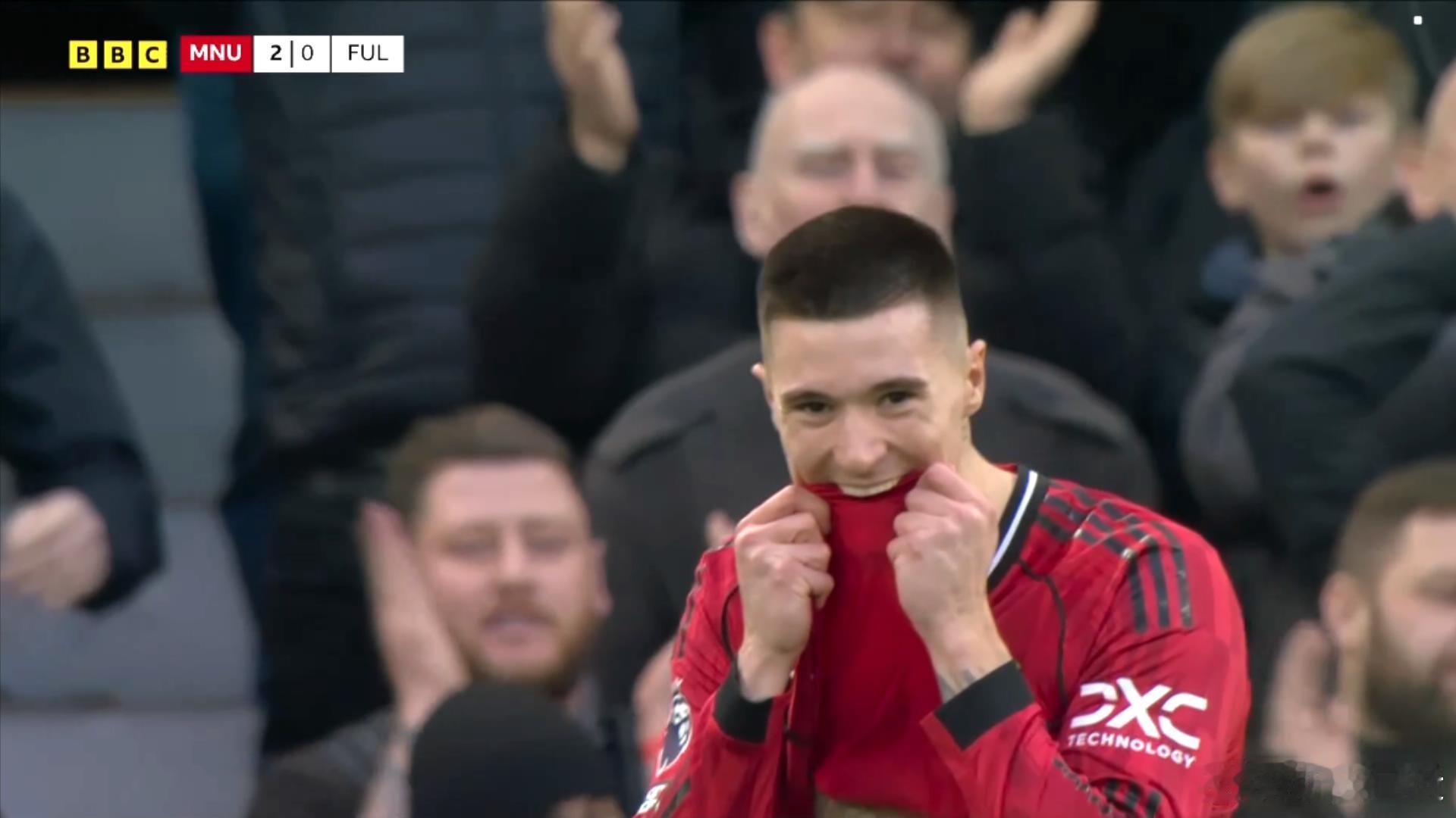 谢什科换个发型，怎么某些角度看着像拜合拉木... 曼联3比2富勒姆英超联赛