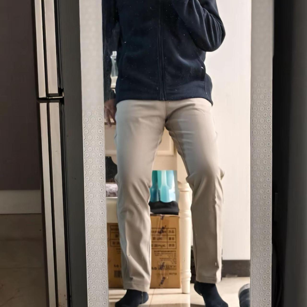 我知道那不是我的月亮，你也不是我的大叔