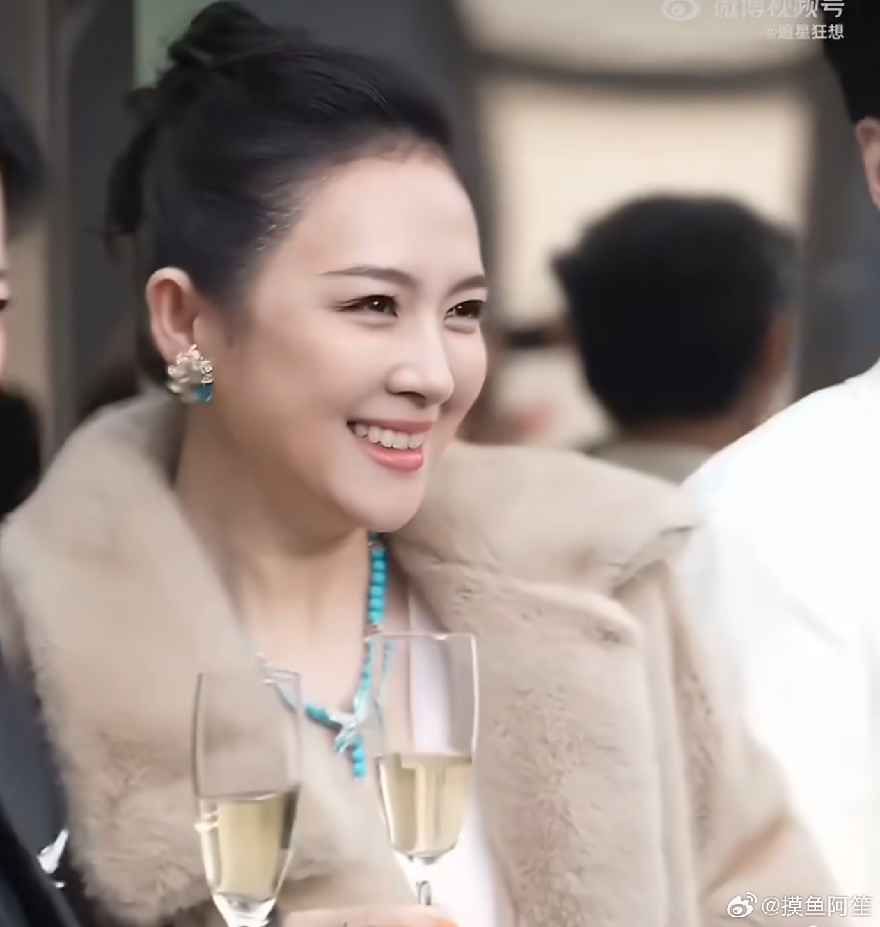 脸上肉肉变多了有点像汤唯但还是挺好看的，脸上有肉显年轻章子怡 医美