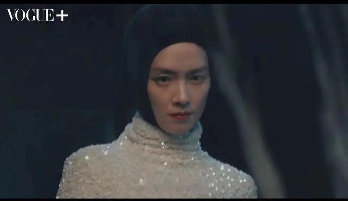 蟑螂塑第一人，技艺精湛无人能及。 ​​​