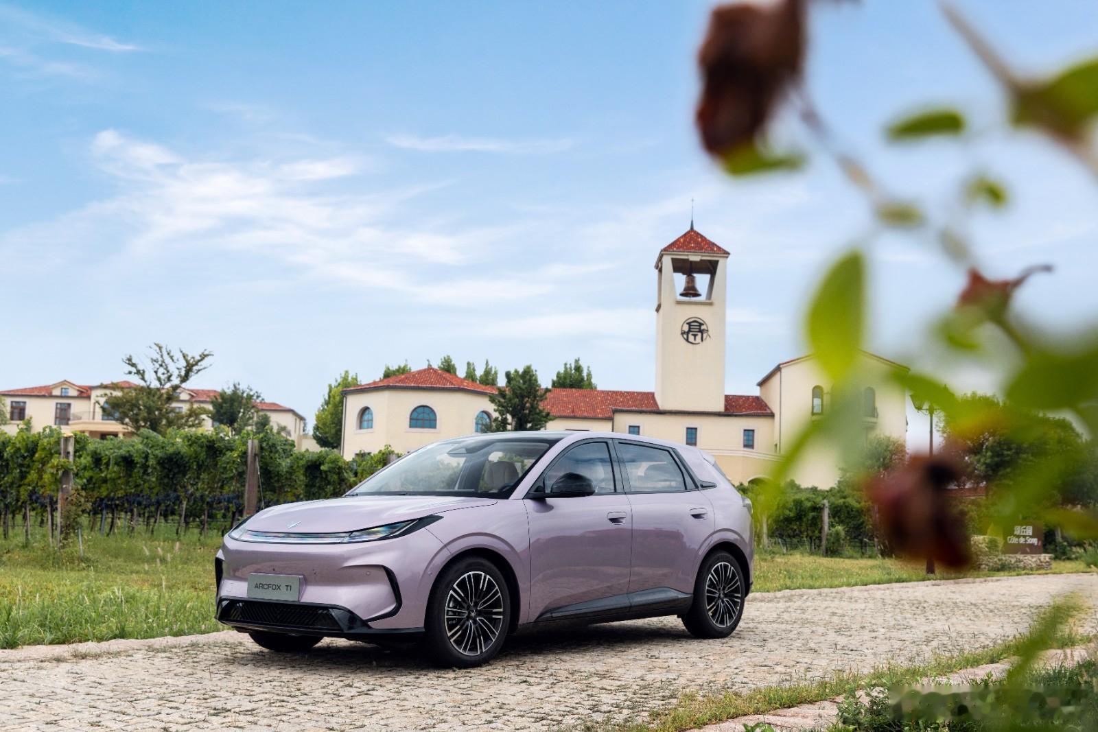 硬核安全 + 贴心服务，极狐T1 让用车生活更无忧随着新能源车市场的蓬勃发展，消