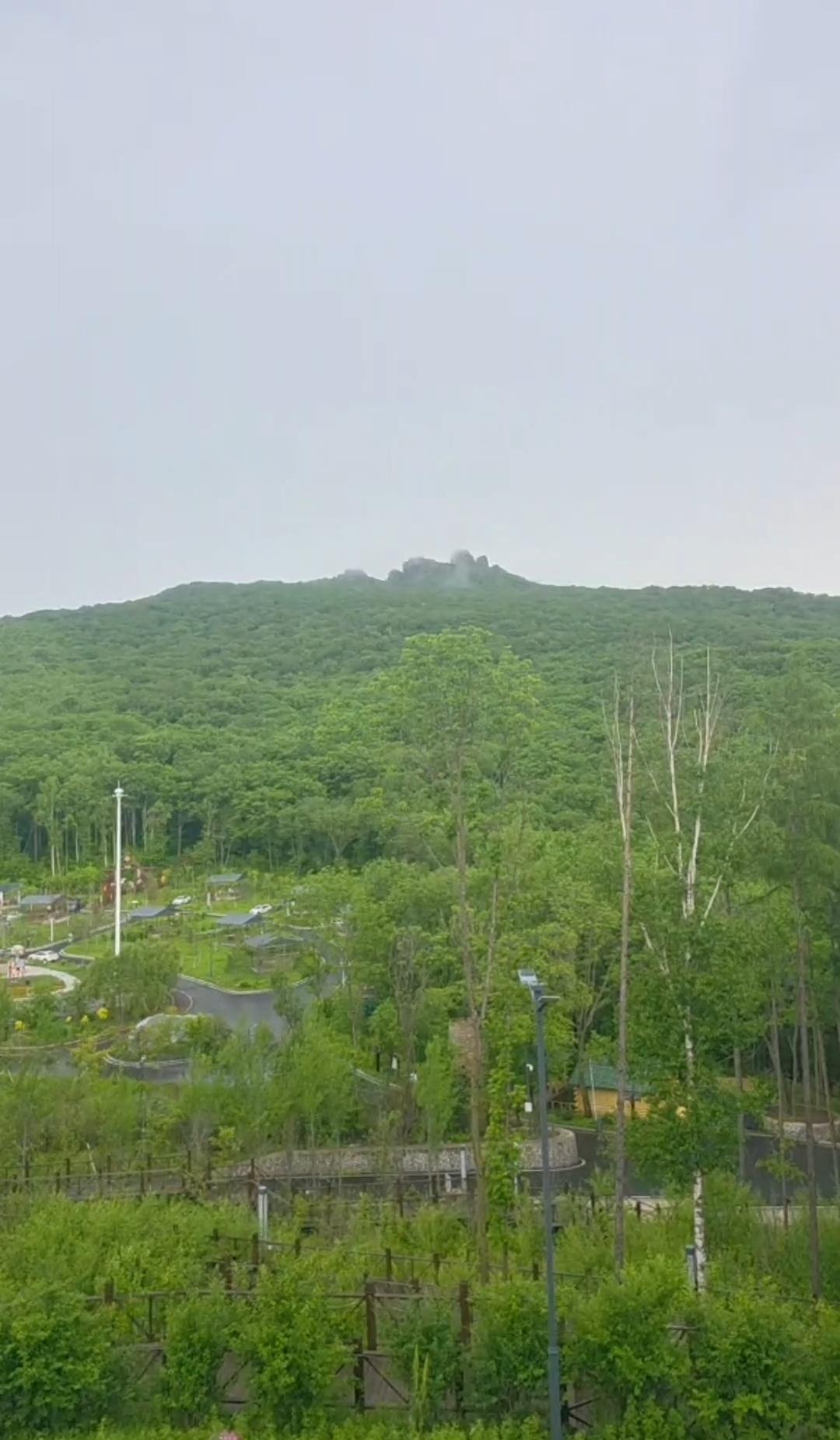 分享一张随手拍的美景