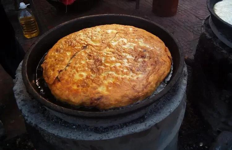 我只喜欢中餐，西餐没味道。特别是我们这样的老年人，一般子生活在小城市里，中餐的饮