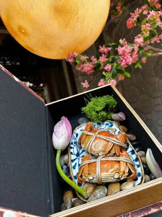 中秋的魔法书大螃蟹🦀钟楼街吃上啦‼️