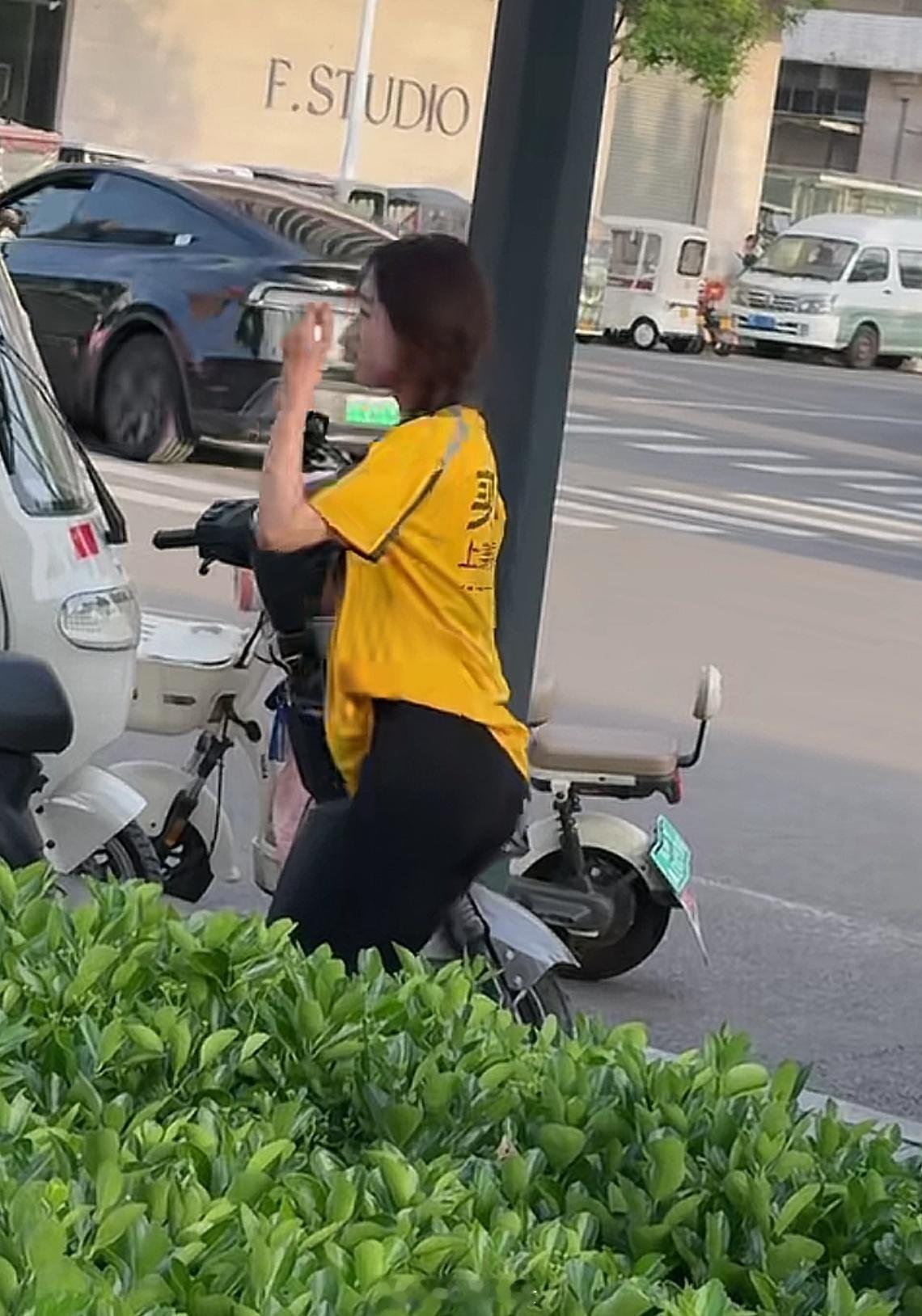 王兴内心OS：把美团工服给老子脱下来！