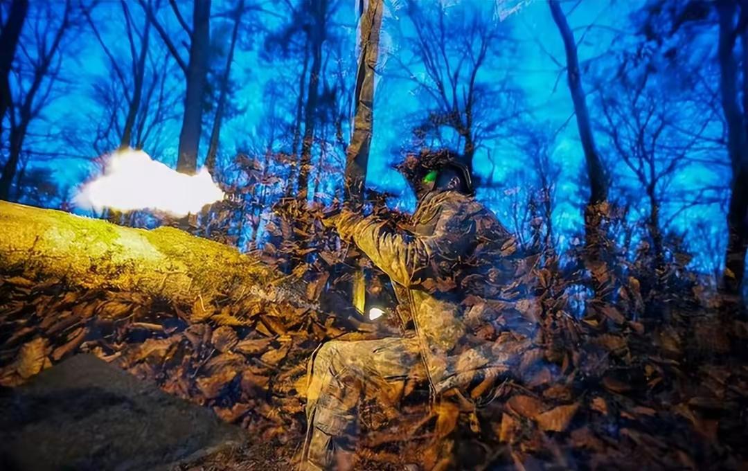 突发，俄乌冲突这场持续1700多天的闹剧，大结局似乎真要来了。早在2014年乌克