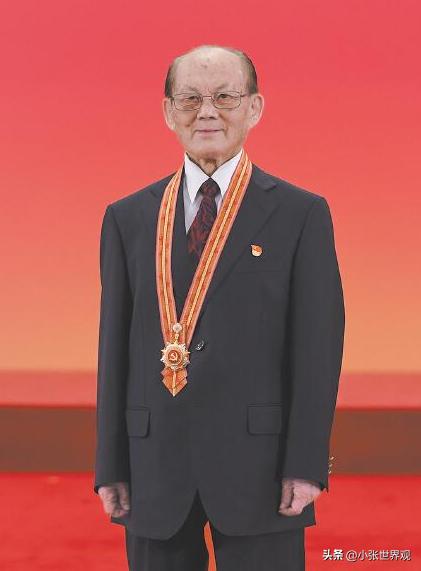 “美国条件更好，带着你的孩子移民美国吧！”这是当初我国医学专家吴天一前往美国与家