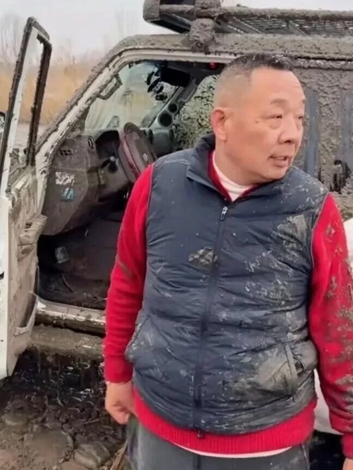 于东来爱玩是真的，除了是胖东来老板，还是一位越野小能手呢于东来账号已改名傻坏蛋