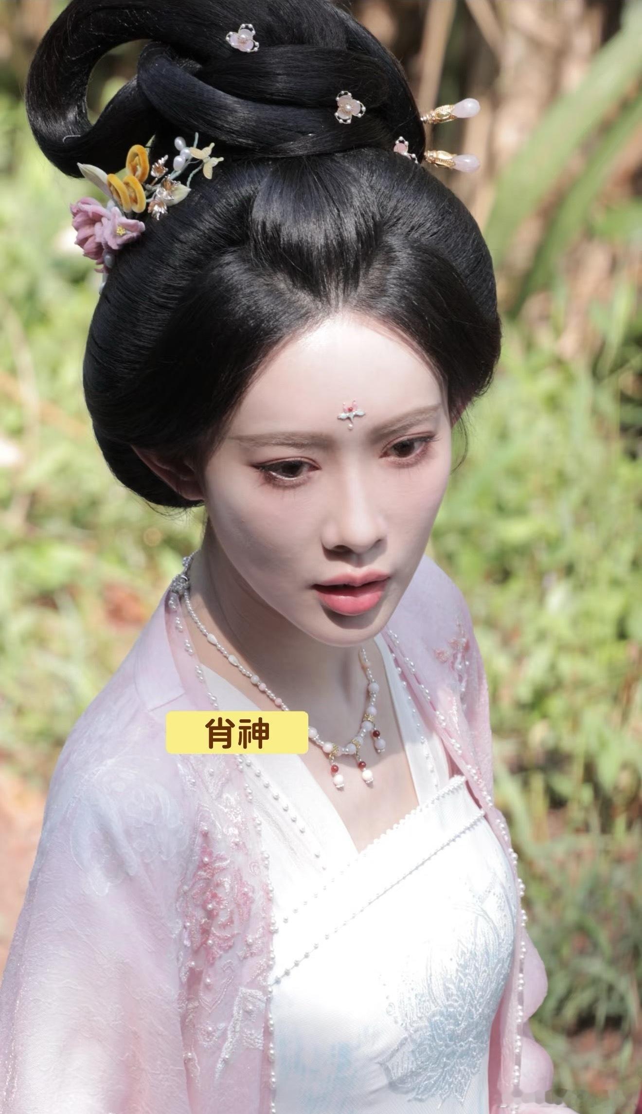 孟子义新剧路透，这造型好看吗 ​​​