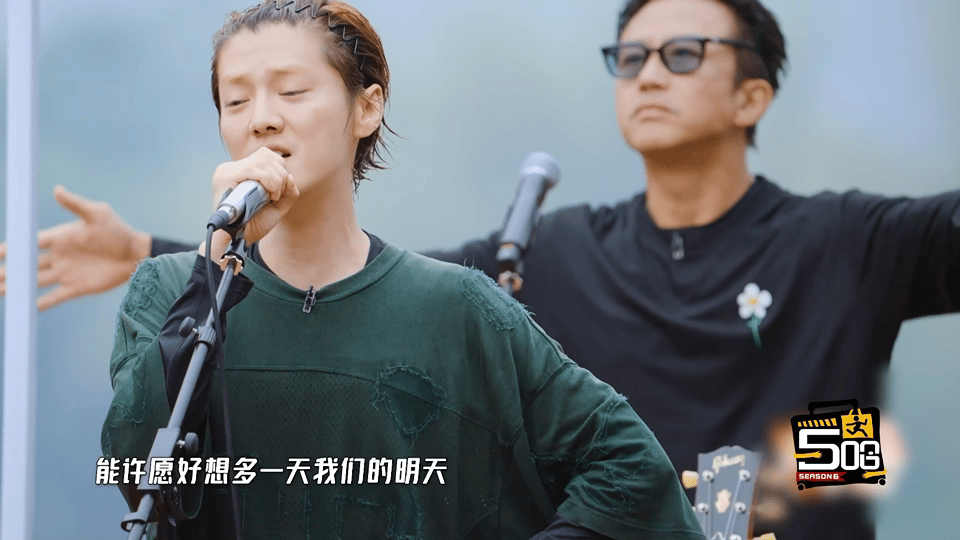 陈赫说自己平常生活中朋友很少陈赫曝自己朋友很少 陈赫说生活中朋友不多，大多在五哈