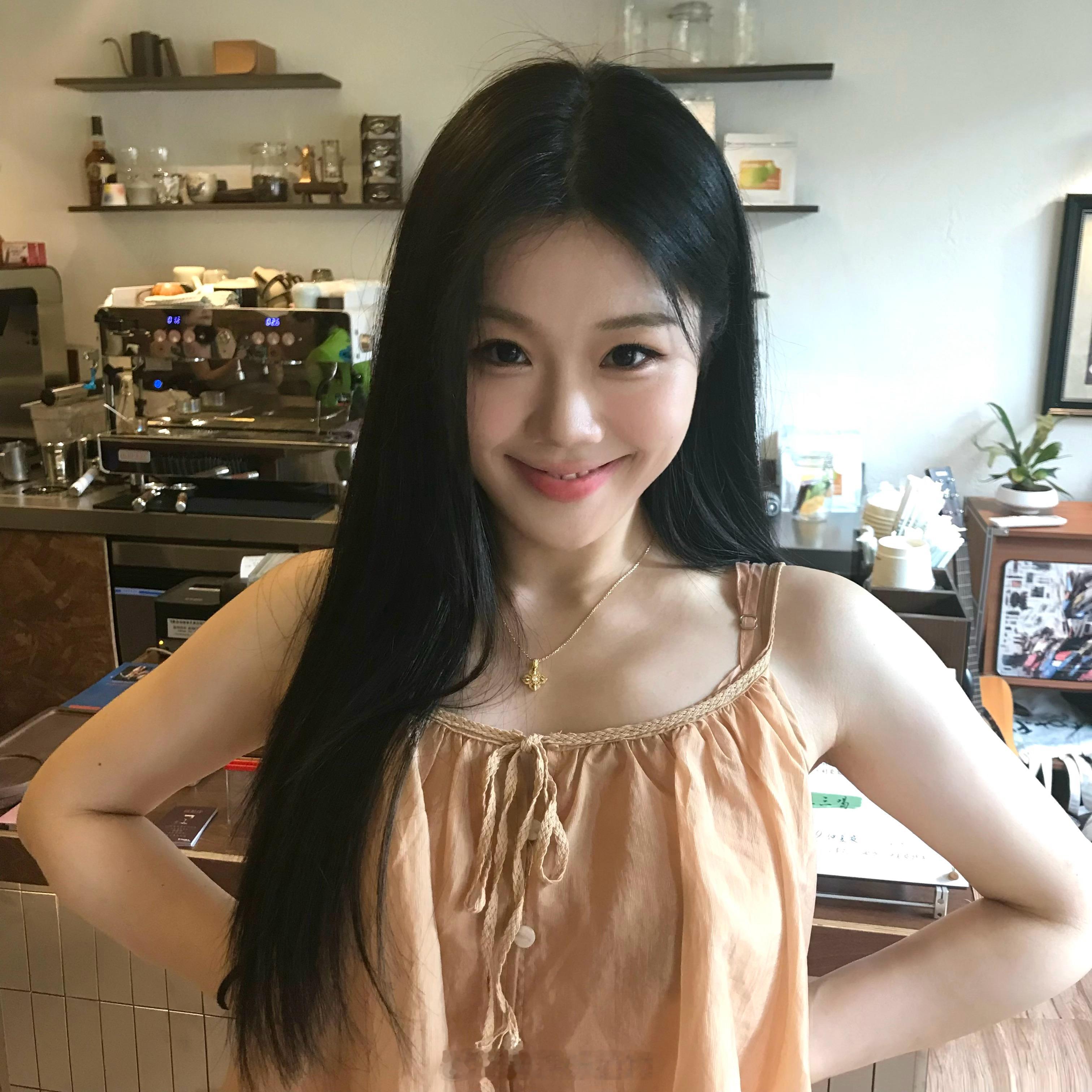 化妆出门就会一直得到夸奖并被索要香吻两枚🤞🏻 