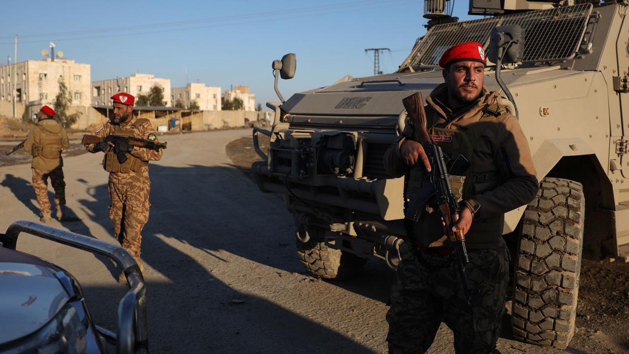 停火协议达成次日，关押IS极端分子的监狱附近爆发冲突