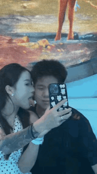 老天呐，这让单身狗怎么活啊！[捂脸][捂脸]