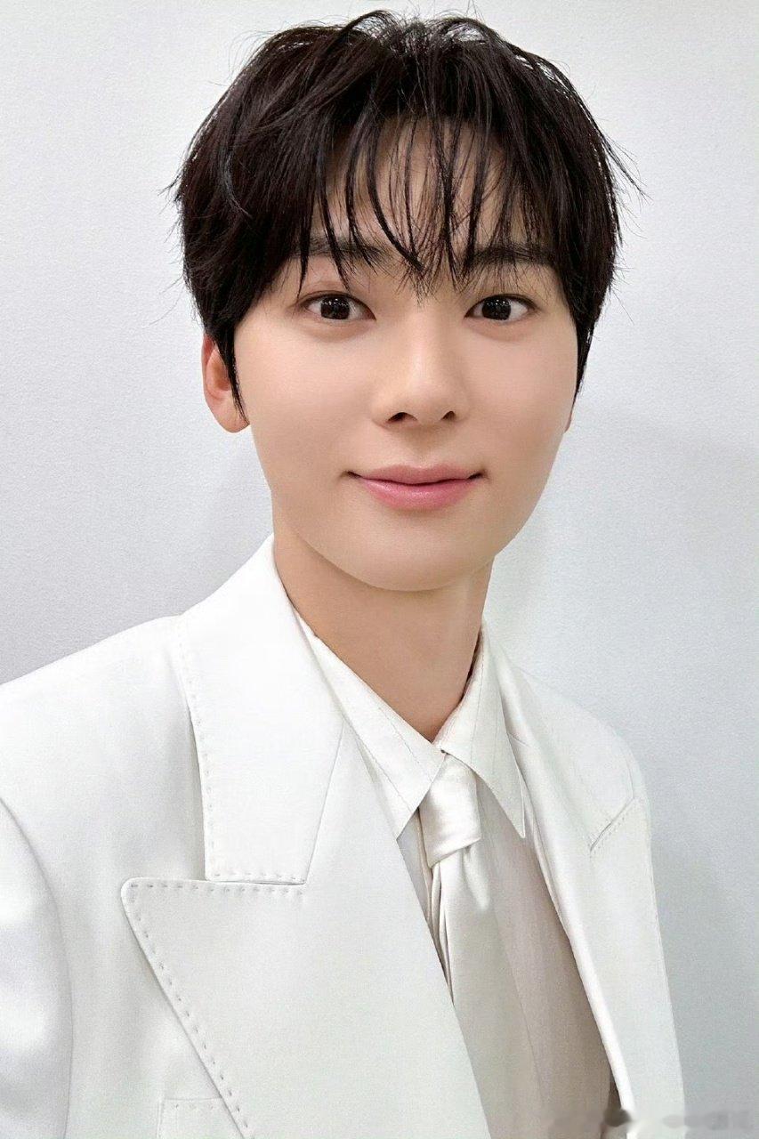 黄旼炫清唱应急室黄旼炫清唱《急救室》直接唤醒回忆！温柔蜜嗓把歌曲的细腻情感诠释得