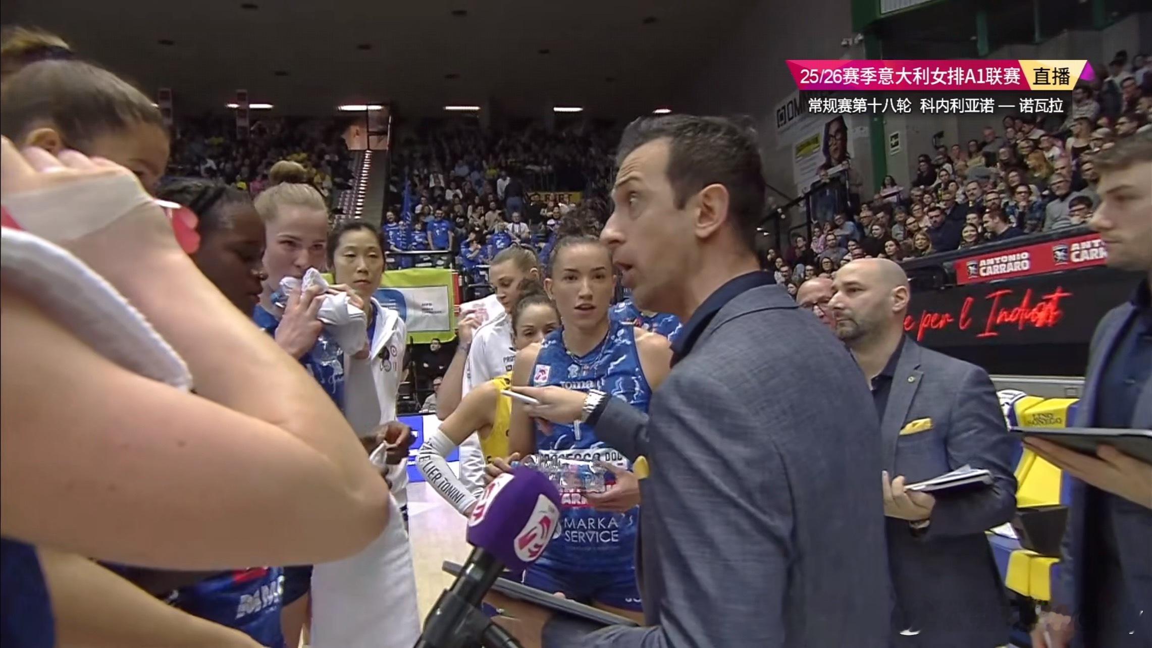 落后比较多，看猴哥这么布阵。。。。法尔一对1️⃣被拦。朱婷朱婷留洋第七季