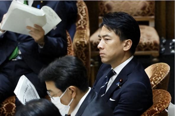 日方添了两把火，中方通知192国，封海300小时，12条中日航线停飞

自高市早