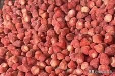 听说云南冻干草莓测出20多种农药，当地立马成立了调查组，这反应速度值得点赞。食品