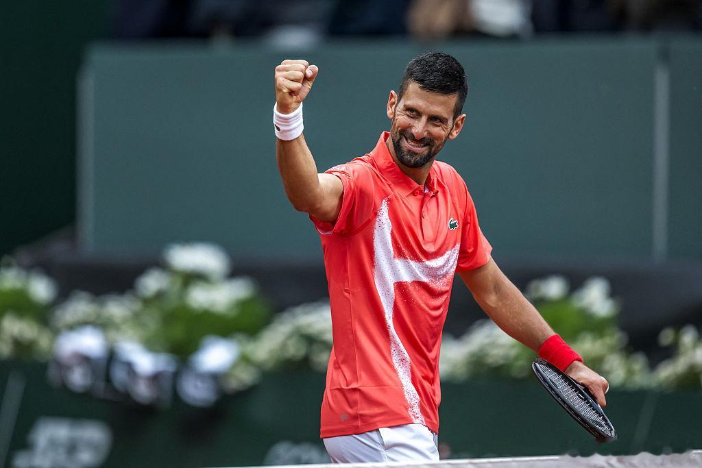 再冲百冠！💪ATP250 日内瓦站半决赛，德约科维奇历经三盘以6-4 6-7(
