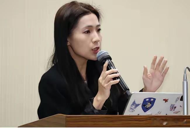 徐巧芯这话说得太透彻了！

14日上午弹劾赖清德公听会上，国民党立委徐巧芯的发言