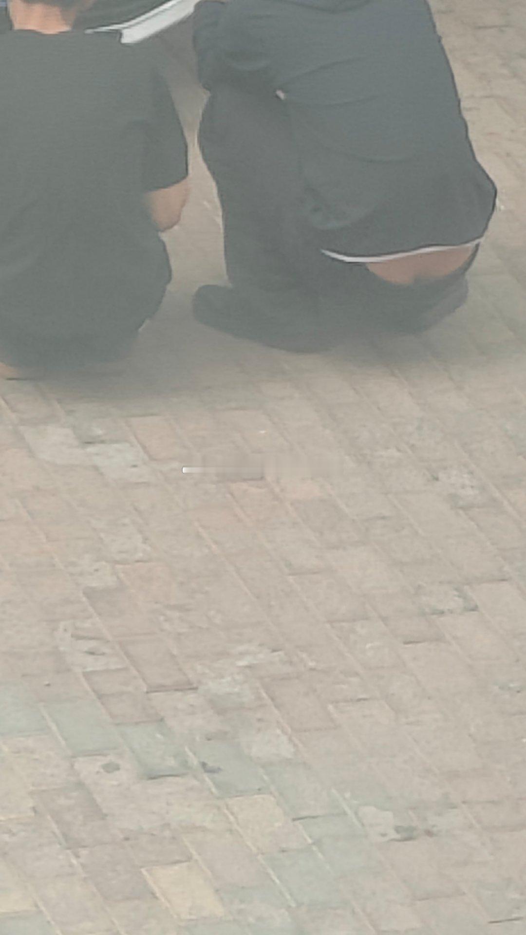 由于今天穿了一个腰很低的裤子……路上看到后，立马回家看我的[老师好][老师好]（