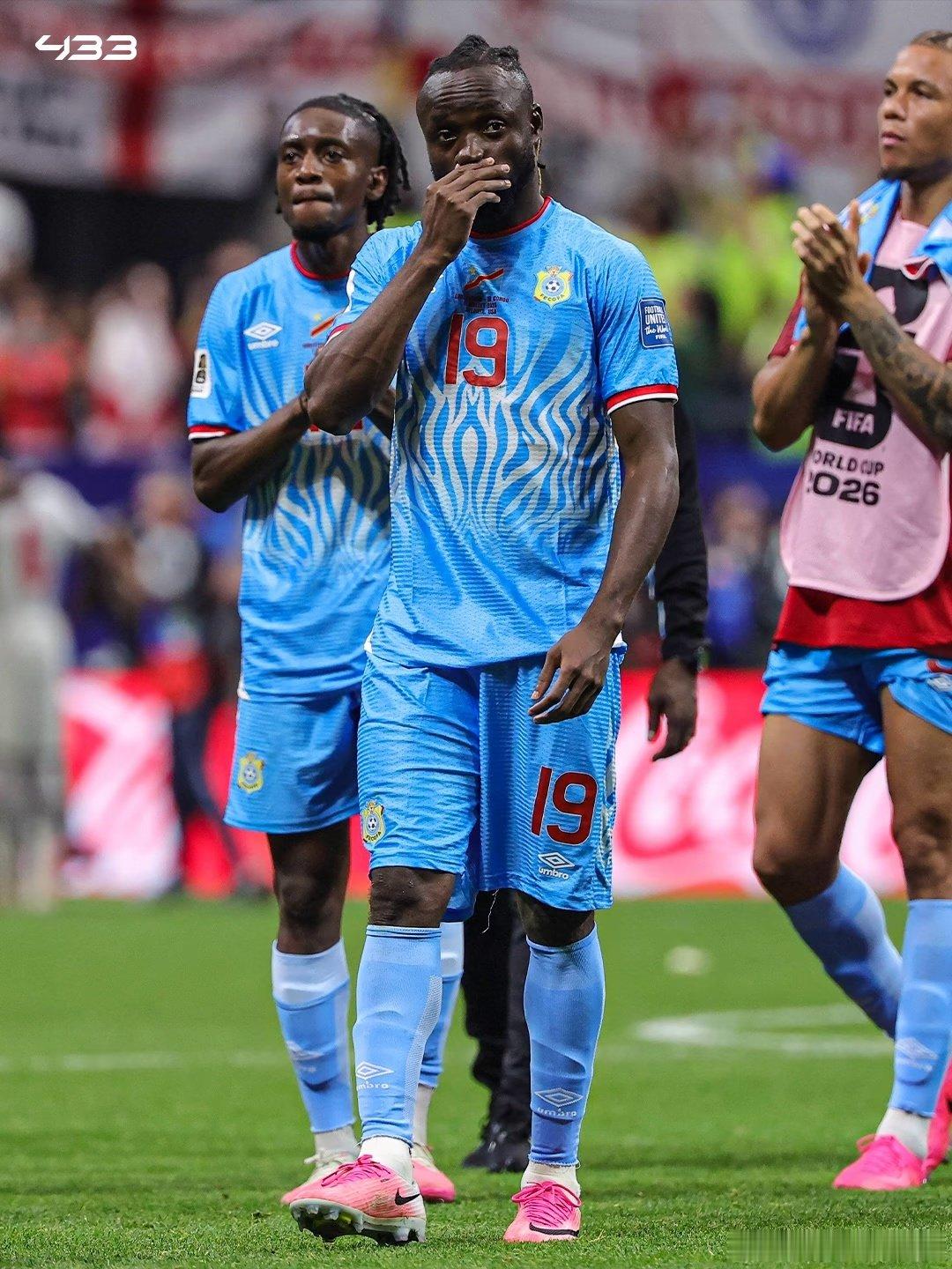 看哭了💔蛰伏 52 年的豹子军团惜别世界杯，他们早已是国家的光🇨🇩⚽ 19