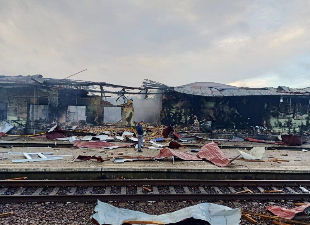 俄军的失误告诉我们，台海战争关键不在台湾岛，而在彻底切断补给线！俄军打了红军城1