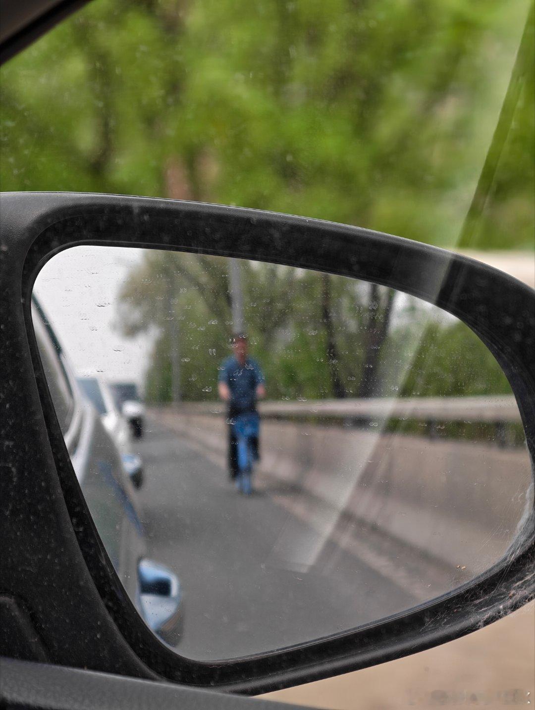 五环上为什么会有自行车呢？你别问… 