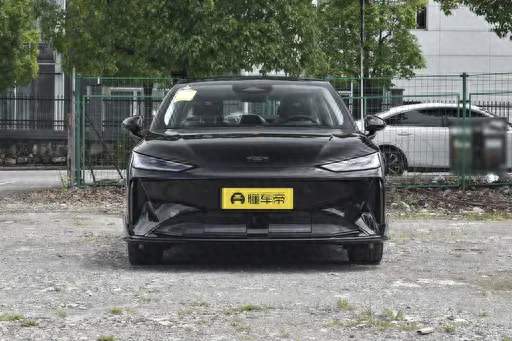 提车半月 1000km 实测｜风云 A9，年轻家庭真实用车分享