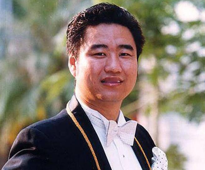 2005年，歌手丛飞身患癌症去世，停止资助了183名贫困儿童，家长打电话来质问: