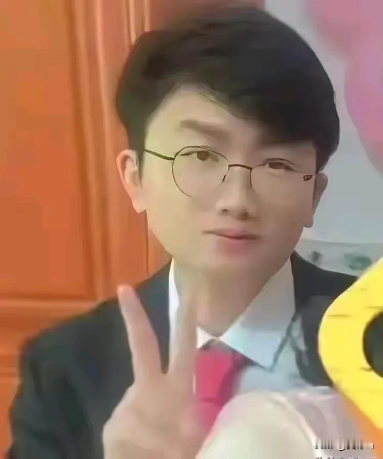 重庆理工大学icon研究生找到了，已经死亡！
据报道，陈某某是该校硕士研究生，阳