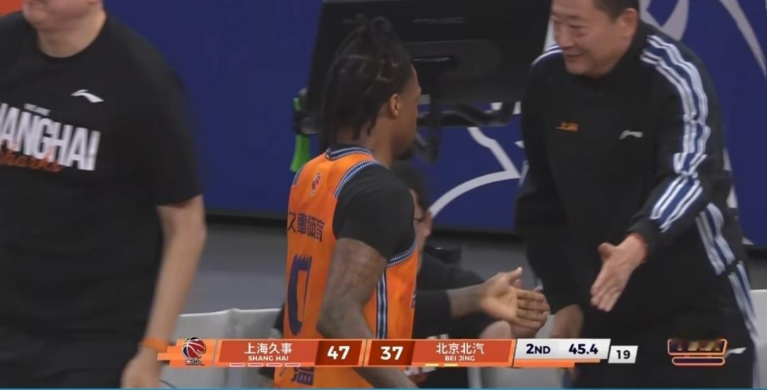 广东男篮球迷严父古德温真的猛！cba上海男篮vs北京男篮CBA