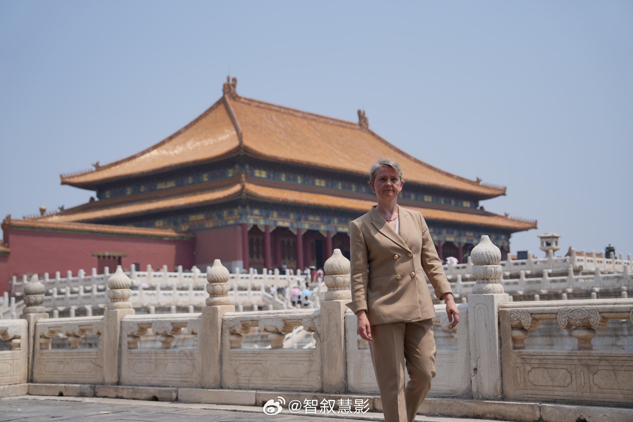 🇬🇧🇨🇳英国外交大臣库珀北京故宫留影。热点现场