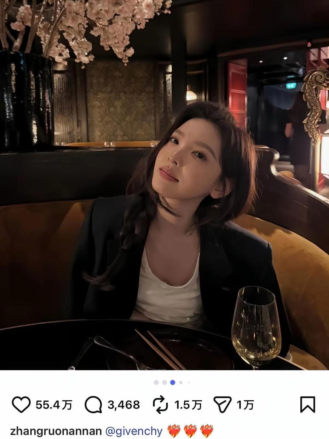 章若楠ins和抖音完全两个人 