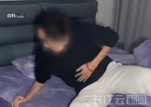 “AI可以治病！”近日，湖北，一男子在公司加班到深夜，突发胃痉挛，由于附近没有医