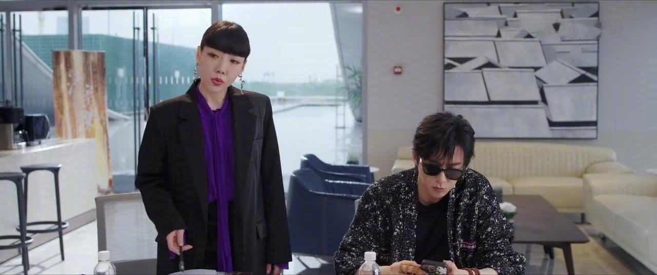 刘宇宁紫色造型是南枫经纪人搭的吧是你吗！南枫！哈哈哈哈哈哈一些callback，