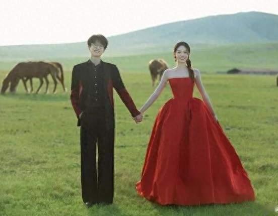 追星追到结婚！许嵩冯禧官宣，这场低调爱情戳中无数人