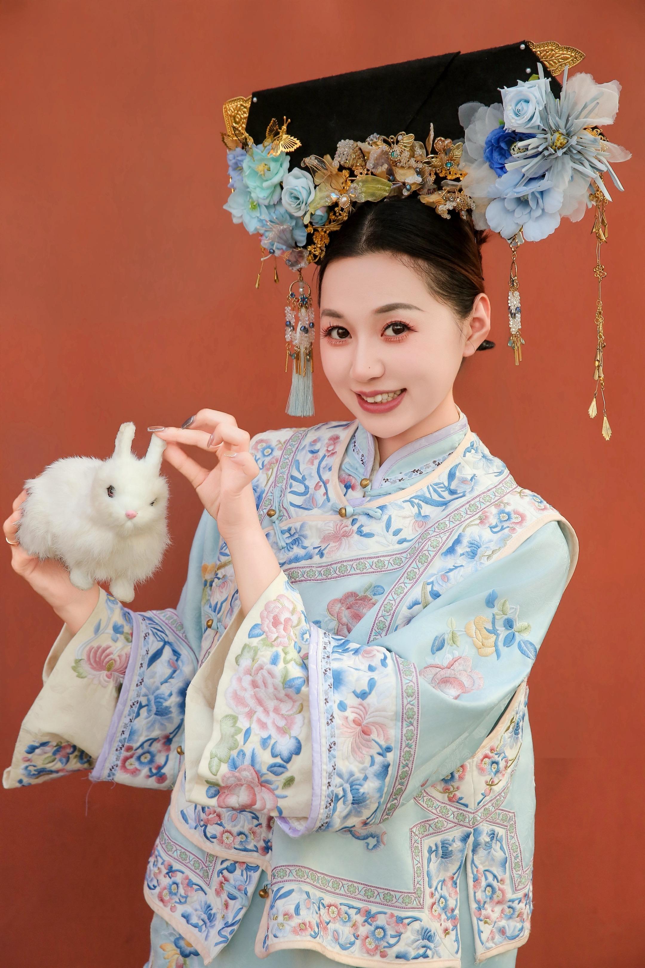 格格驾到…