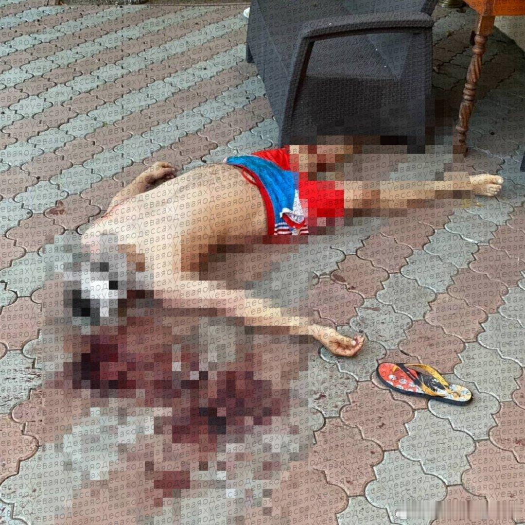 乌克兰媒体： 在敖德萨，一名女子发现丈夫与闺蜜出轨，遂持刀将其杀害。 ​​​