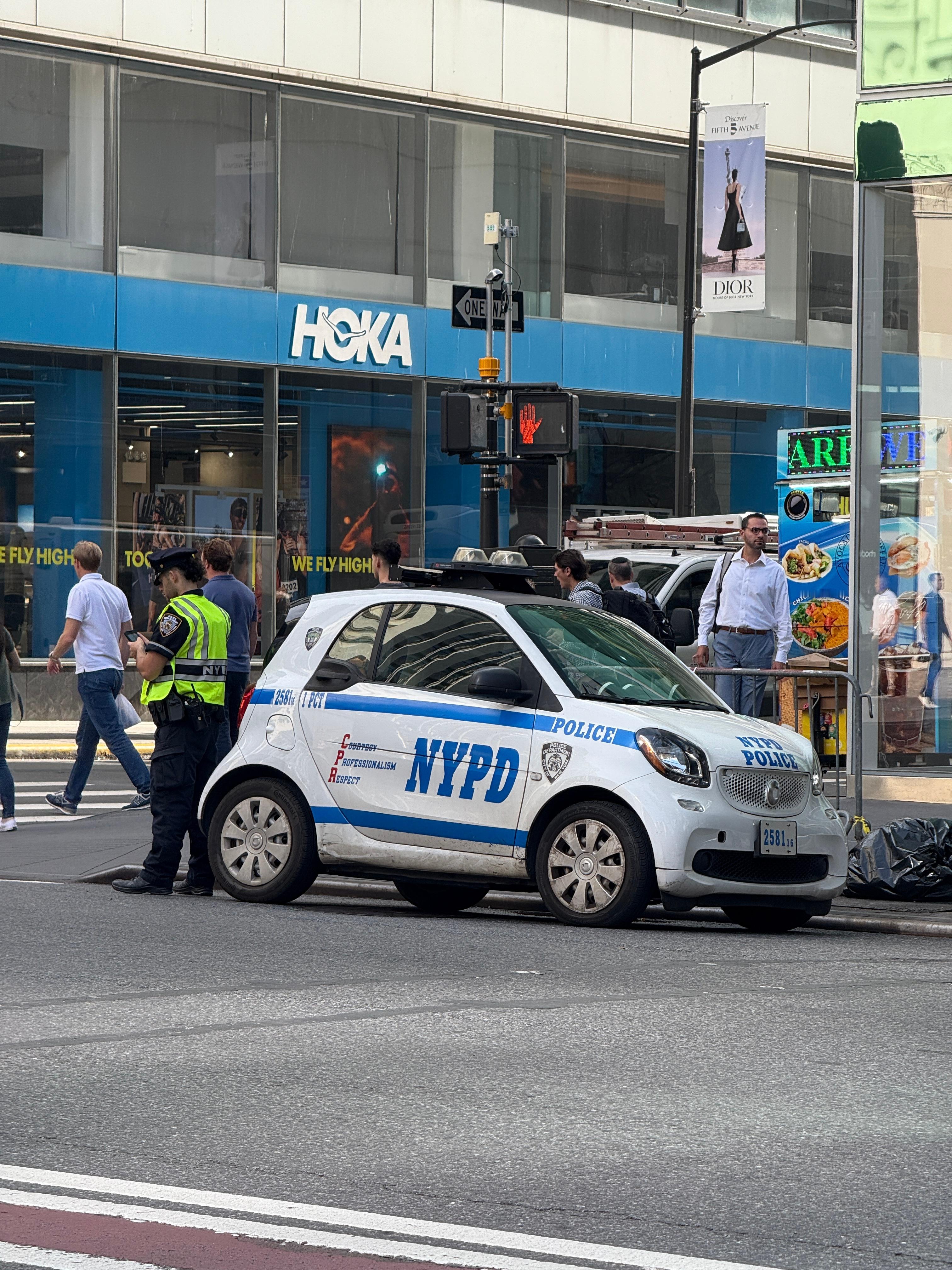 NYPD纽约警车生图小赏，哪台更是你的菜🚓？欣哲频道纽约[超话] ​​​