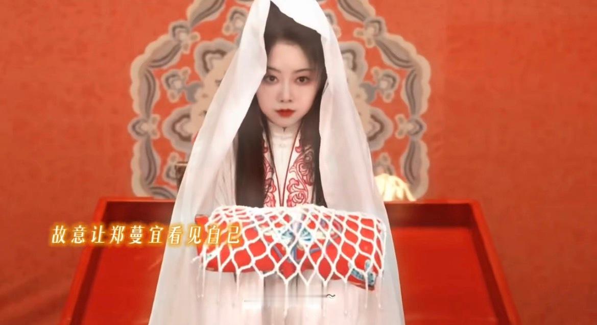 惹到兰香算是踢到铁板了 杜翠雀下毒害下人，兰香直接把她判了流放琼州三千里，不吵不