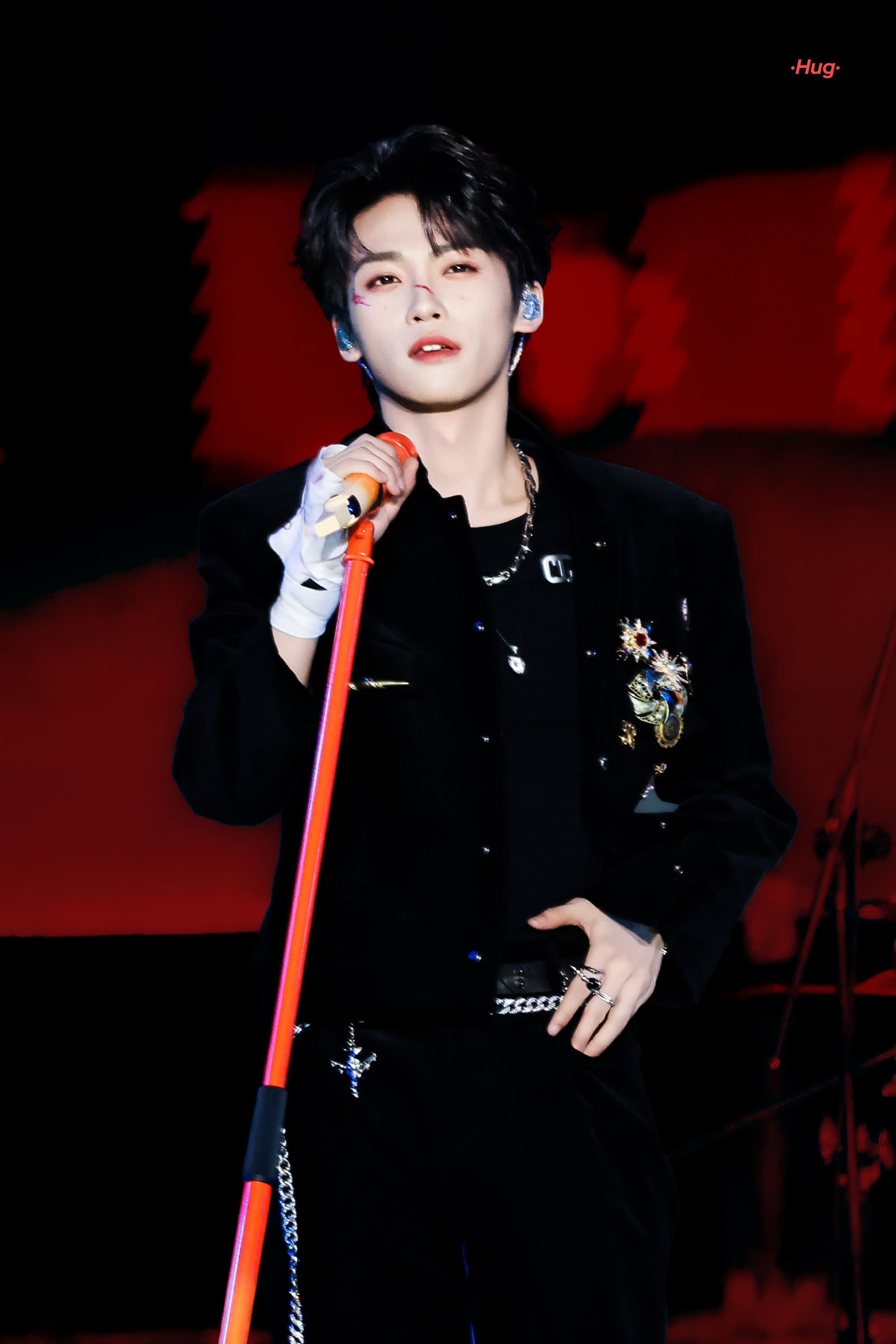 梓渝新歌下一页首秀zygismow全球代言人梓渝 我在有限的镜头碎片里拼凑着你的