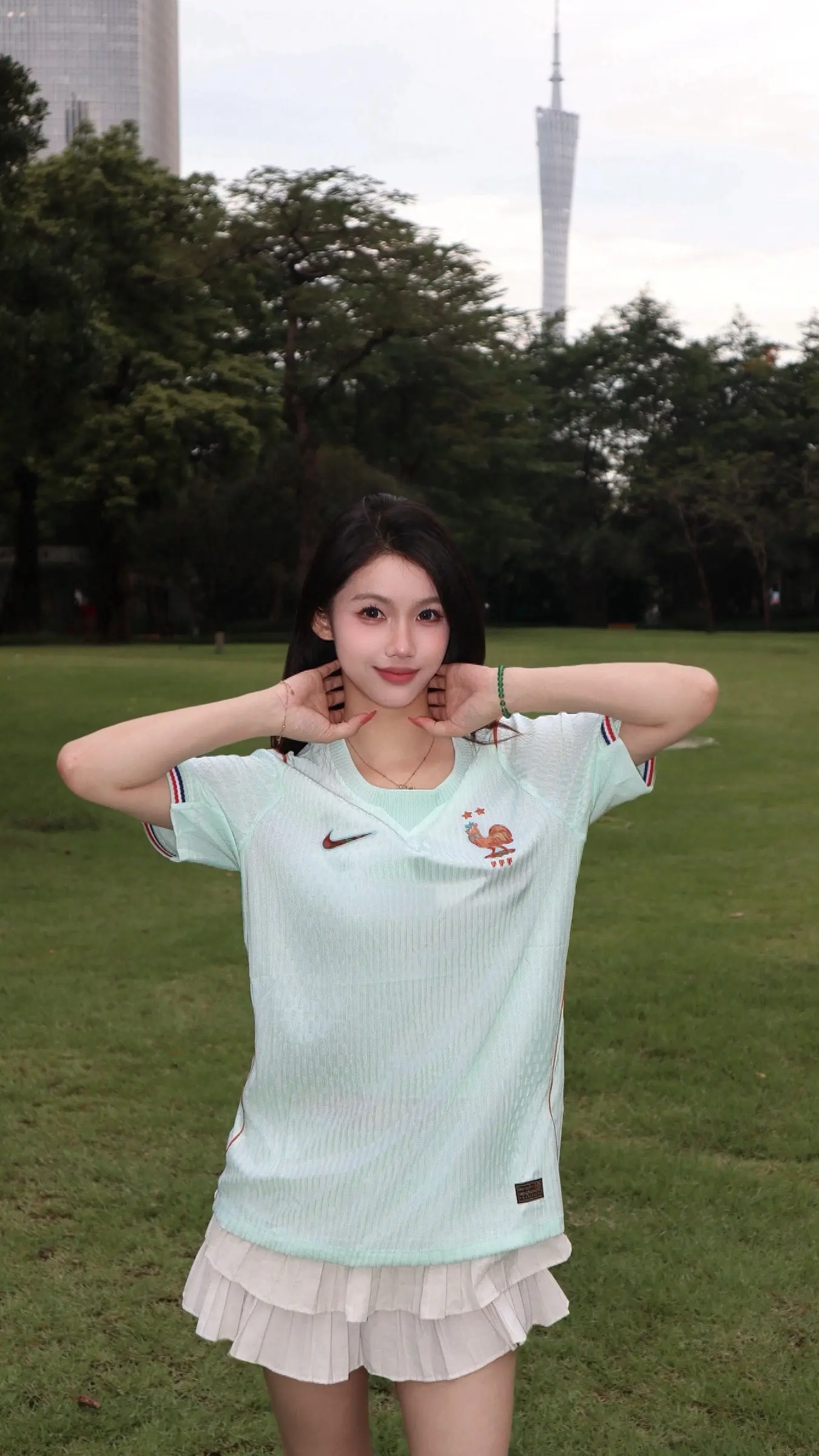 请再次震动我那颗不服输的心脏