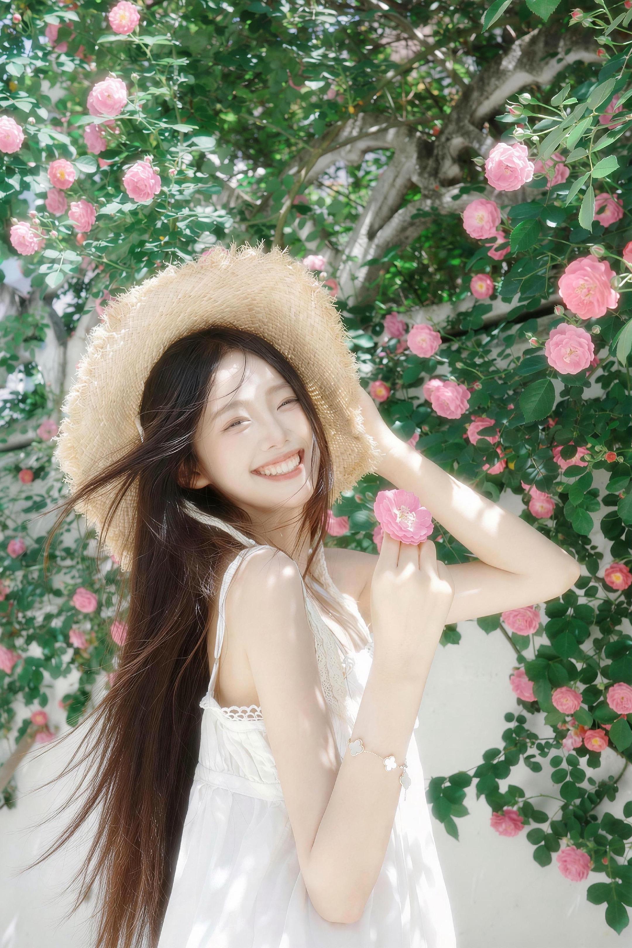 ｡˚ꕤ.ﾟ 蔷薇花开时。蔷薇花一开，就有一股初夏的味道了。