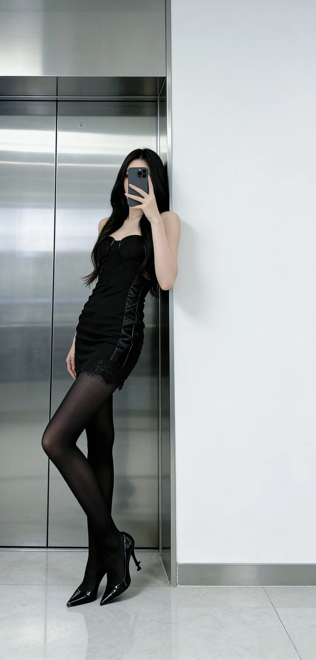 今天是黑色系穿搭