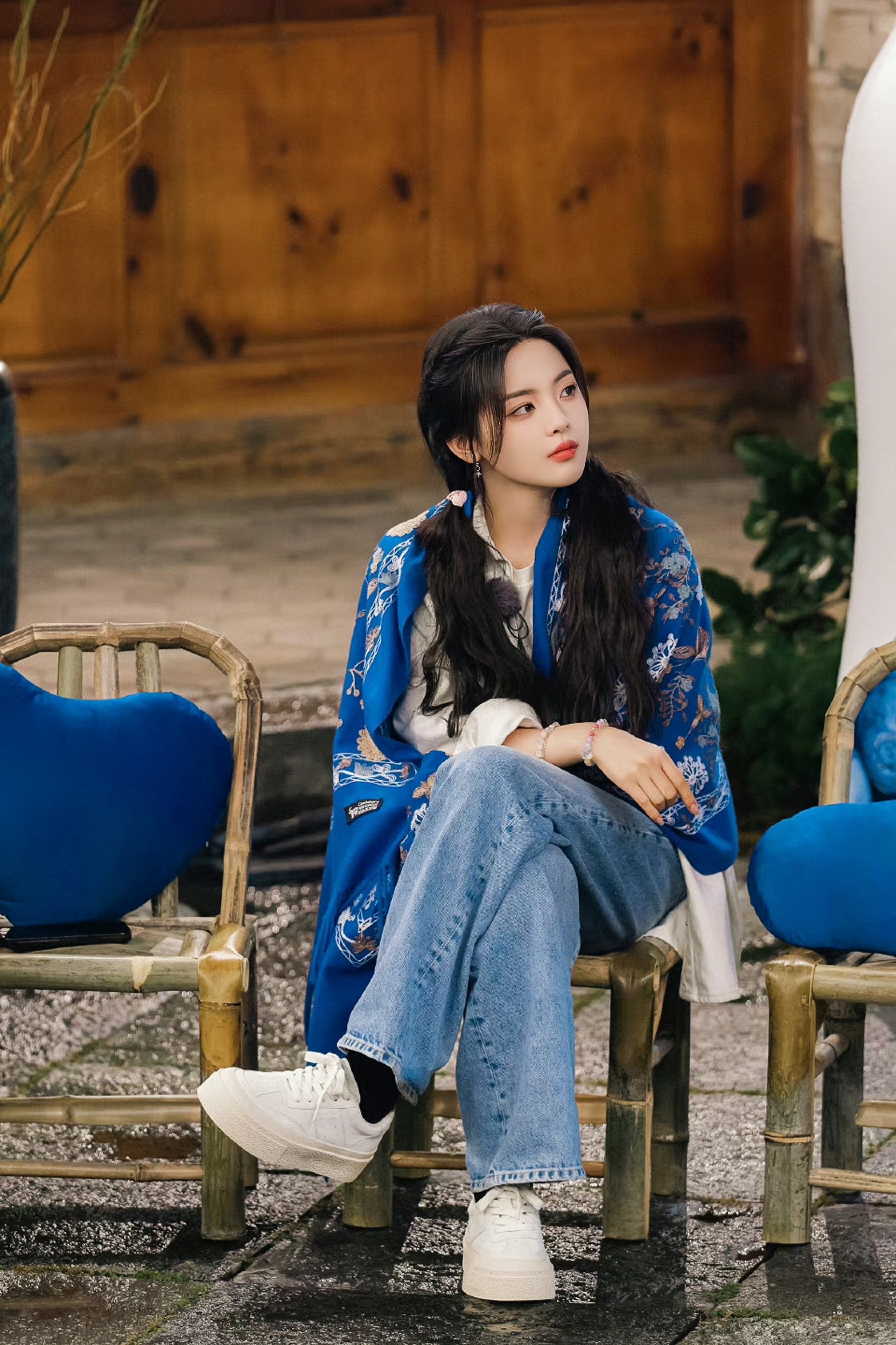 #杨超越[超话]#ycy#杨超越七时吉祥# ycy#杨超越祥云# “当我抬头仰望