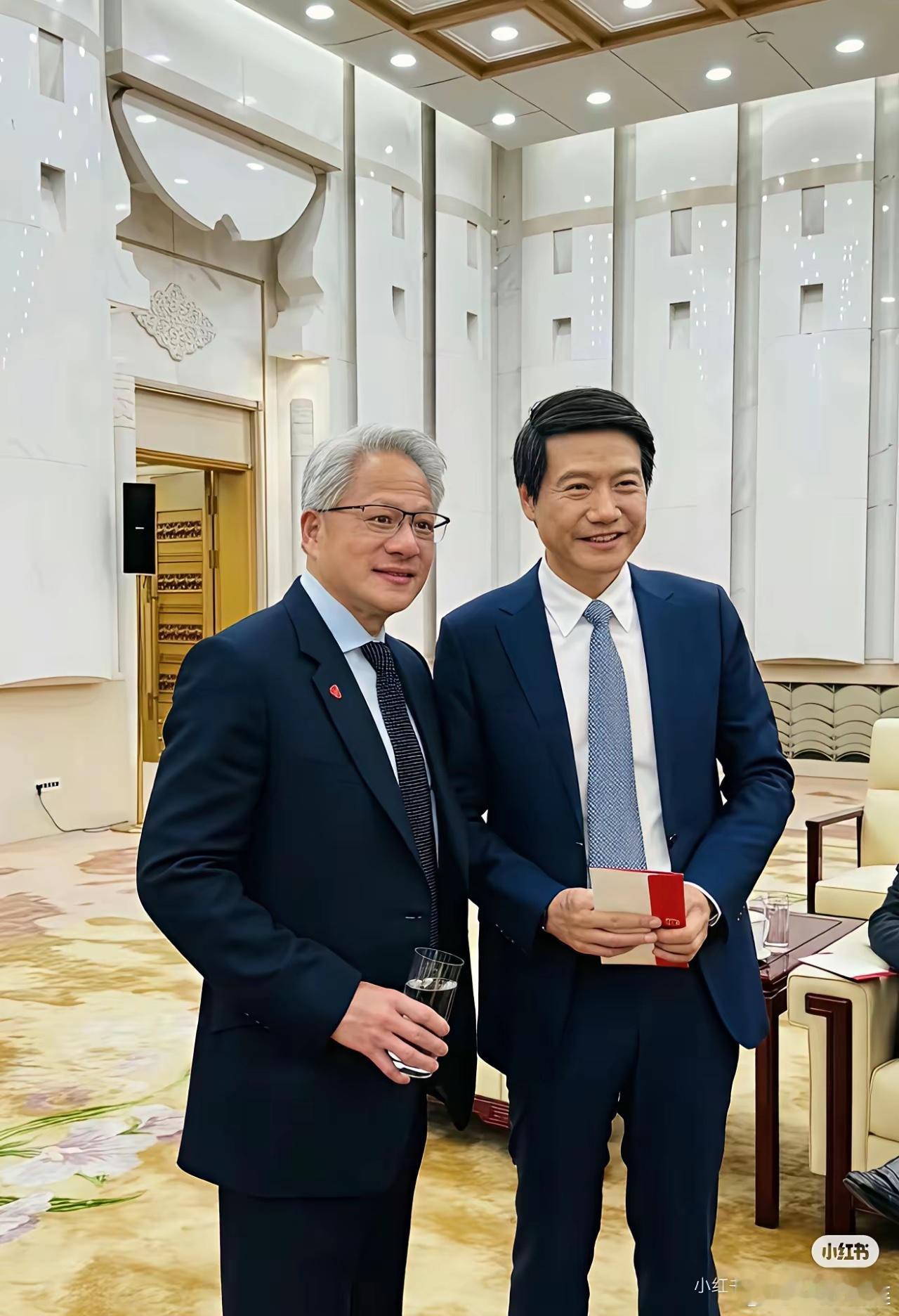 俄罗斯的来访“天团”主要靠“高官”支撑美国的来访“天团”主要靠“”顶级企业”支撑