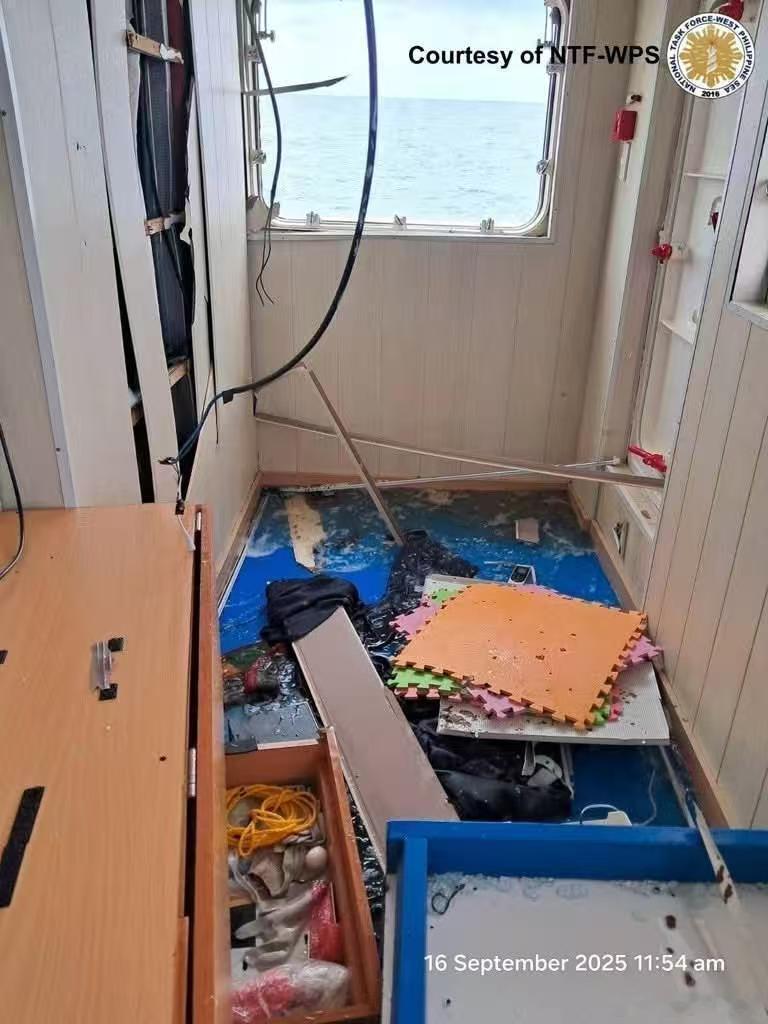 菲律宾媒体发布了菲律宾公务船受损的照片海外新鲜事热点观点 ​​​
