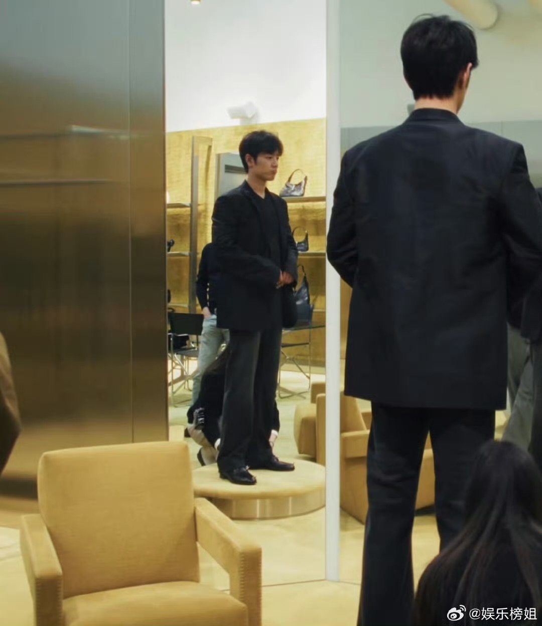 肖战这张脸啥心思都藏不住肖战瘪瘪嘴以示不满肖战这张脸啥心思都藏不住 