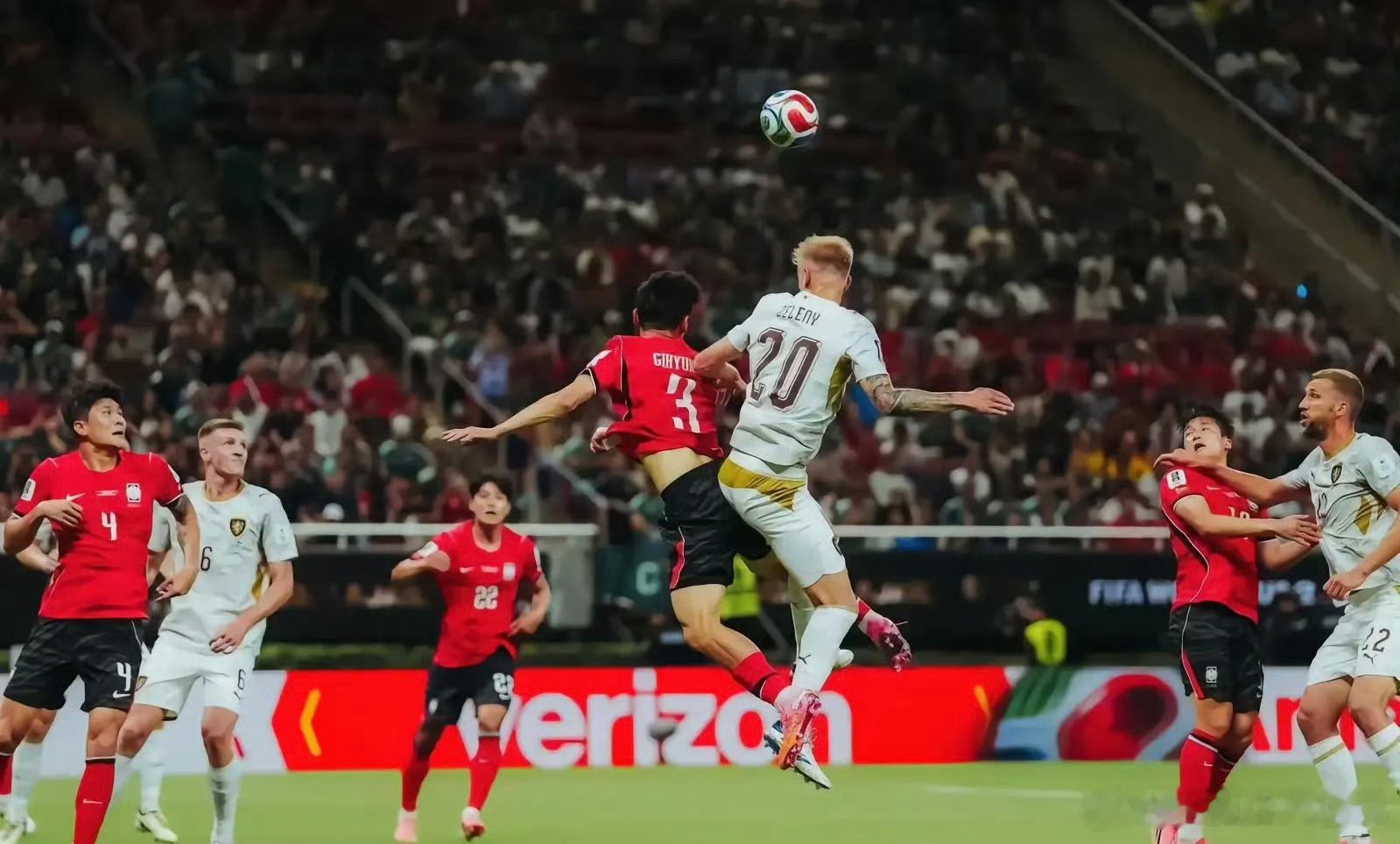 世界杯韩国2比1捷克 世界杯A组首轮，韩国2-1逆转捷克拿下开门红。第59分钟克